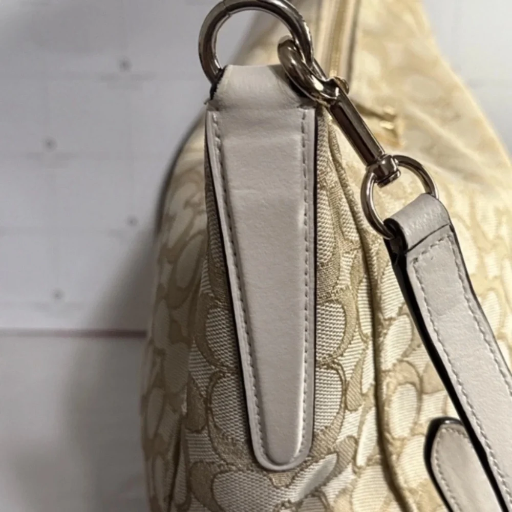 Coach Beige Signature Shoulder Bag​